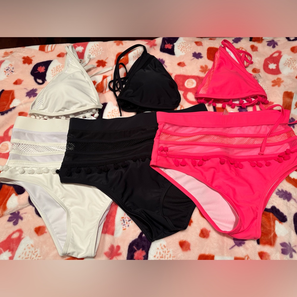 Swimsuits NWT, size large